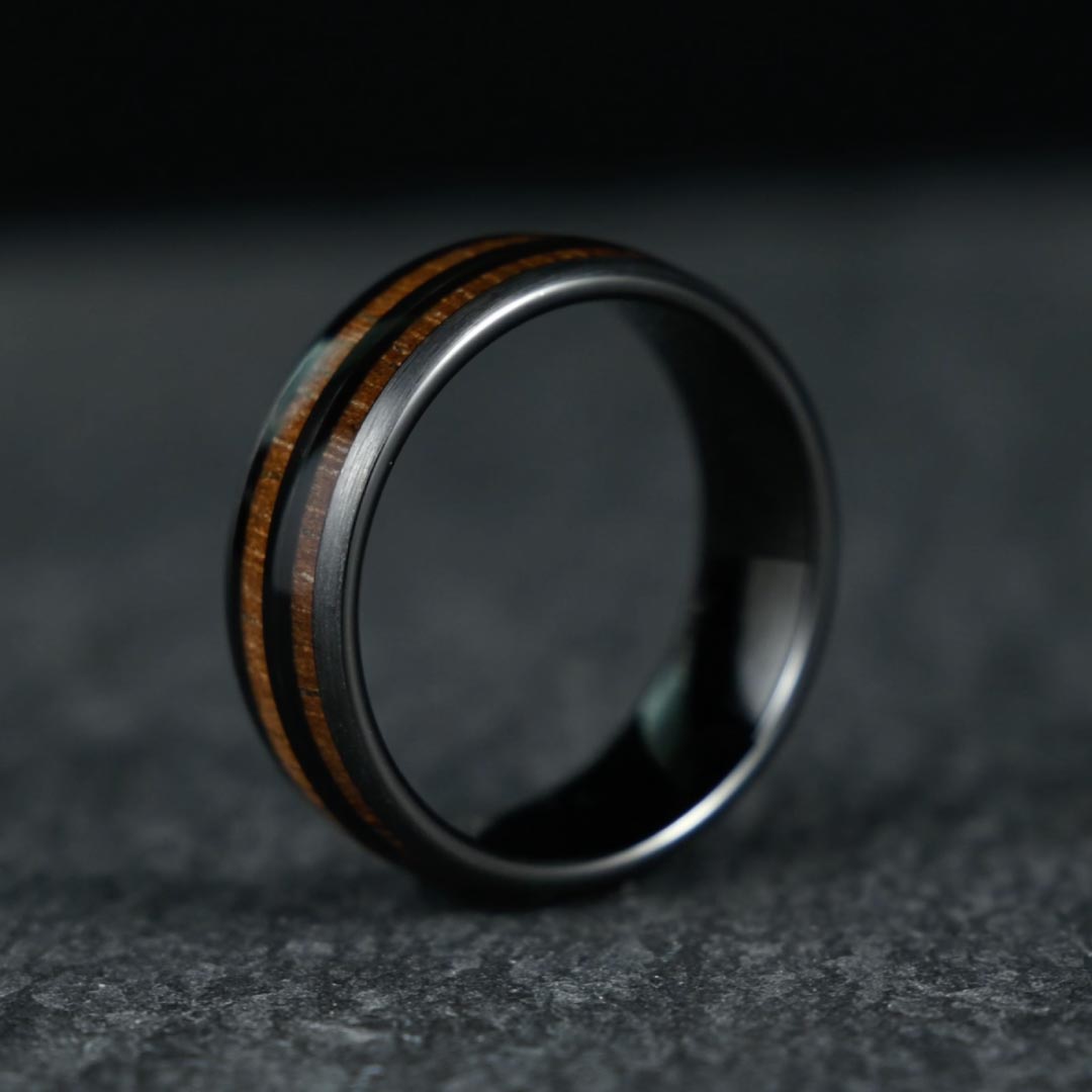 The Cask – Black Tungsten Ring With Walnut Wood Veneer (8mm)