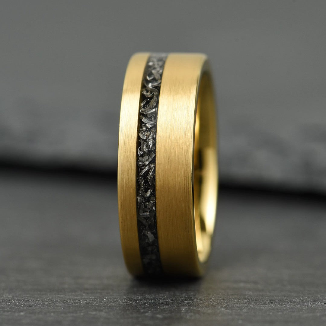 The Eclipse – Yellow Gold Smooth Tungsten Ring With Crushed Meteorite Inlay (8mm)